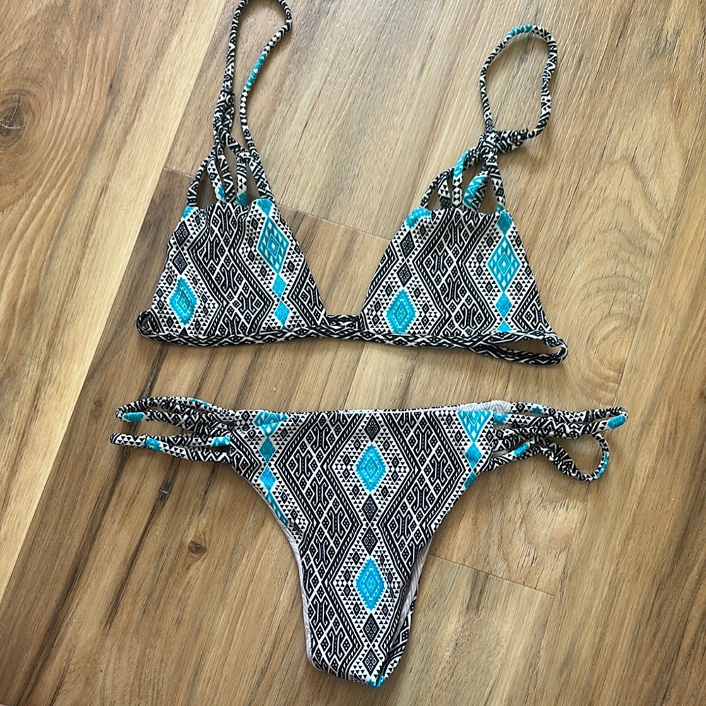 Rare acacia Thai print